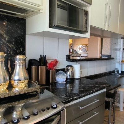 Cobertura com 161m², 3 quartos, 2 suítes, 2 garagens, no bairro Balneário em Florianópolis