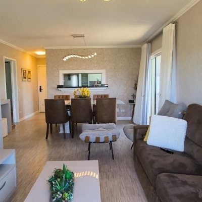 Cobertura com 161m², 3 quartos, 2 suítes, 2 garagens, no bairro Balneário em Florianópolis