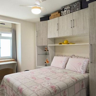 Cobertura com 161m², 3 quartos, 2 suítes, 2 garagens, no bairro Balneário em Florianópolis