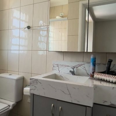 Cobertura com 161m², 3 quartos, 2 suítes, 2 garagens, no bairro Balneário em Florianópolis