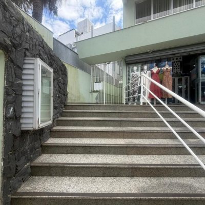 Apartamentos com 65m², 2 quartos, 1 garagem, no bairro Centro em Florianópolis