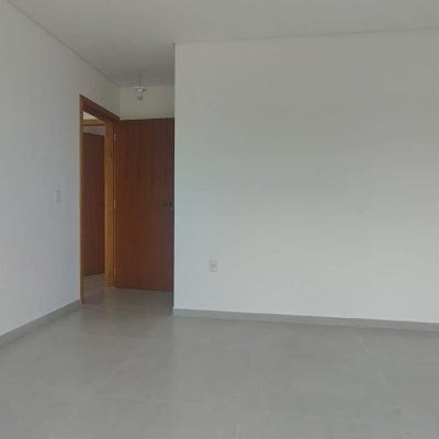 Sobrado Residencial com 90m², 2 quartos (sendo 2 suítes), 1 garagem, no bairro Ingleses do Rio Vermelho em Florianópolis