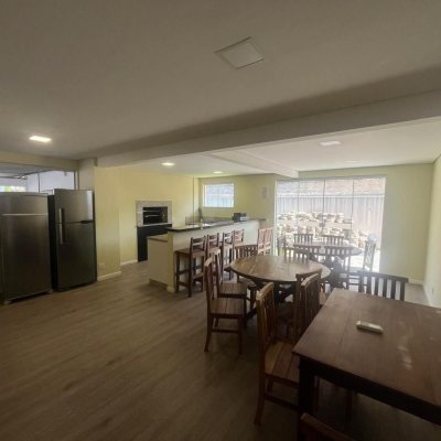 Apartamentos com 57m², 2 quartos, 1 garagem, no bairro Itacorubi em Florianópolis