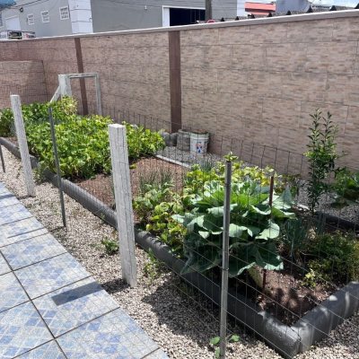 Casa Residencial com 166m², 3 quartos, 1 suíte, 2 garagens, no bairro Centro em Palhoça