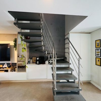 Casa em Condomínio com 96m², 3 quartos, 1 suíte, 1 garagem, no bairro Morro Das Pedras em Florianópolis