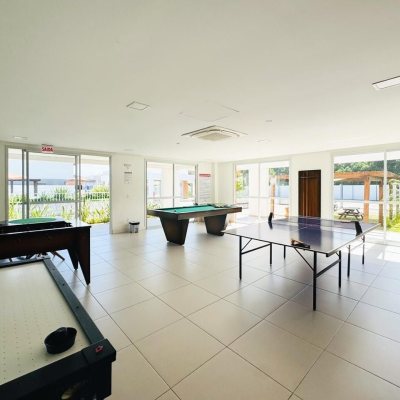 Casa em Condomínio com 96m², 3 quartos, 1 suíte, 1 garagem, no bairro Morro Das Pedras em Florianópolis