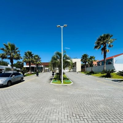 Casa em Condomínio com 96m², 3 quartos, 1 suíte, 1 garagem, no bairro Morro Das Pedras em Florianópolis