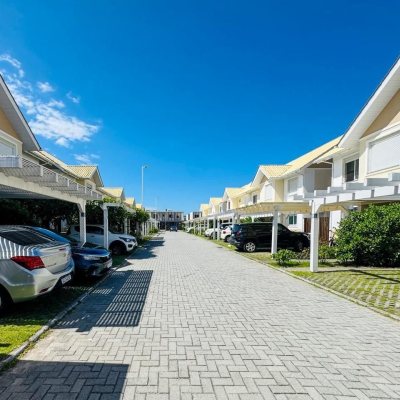 Casa em Condomínio com 96m², 3 quartos, 1 suíte, 1 garagem, no bairro Morro Das Pedras em Florianópolis