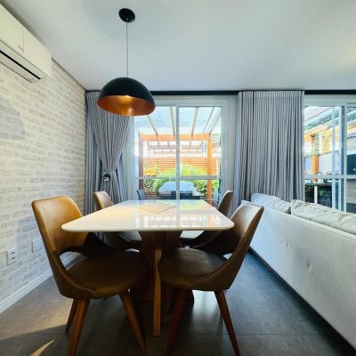 Casa em Condomínio com 96m², 3 quartos, 1 suíte, 1 garagem, no bairro Morro Das Pedras em Florianópolis