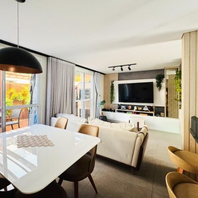 Casa em Condomínio com 96m², 3 quartos, 1 suíte, 1 garagem, no bairro Morro Das Pedras em Florianópolis