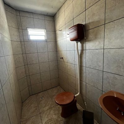 Casa Residencial com 238m², 3 quartos, 1 suíte, 4 garagens, no bairro Jardim Cidade De Florianópolis em São José