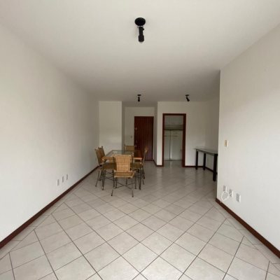 Apartamentos com 82m², 2 quartos, 1 suíte, 1 garagem, no bairro Pantanal em Florianópolis