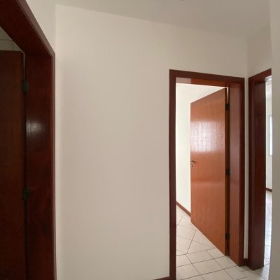 Apartamentos com 82m², 2 quartos, 1 suíte, 1 garagem, no bairro Pantanal em Florianópolis