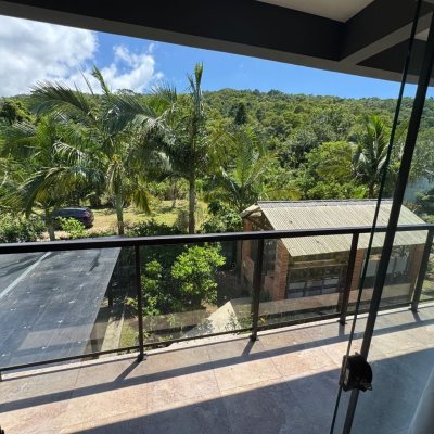 Casa em Condomínio com 225m², 5 quartos, 3 garagens, no bairro Campeche em Florianópolis