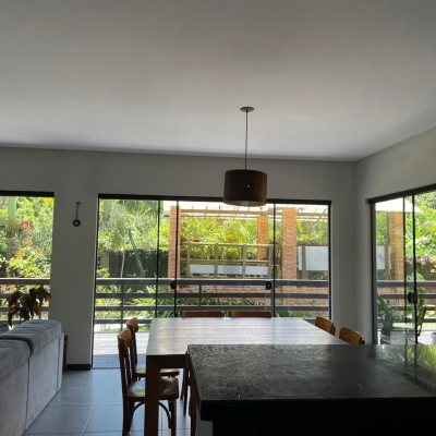 Casa em Condomínio com 225m², 5 quartos, 3 garagens, no bairro Campeche em Florianópolis