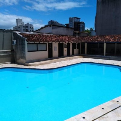 Apartamentos com 42m², 1 quarto, no bairro Agronômica em Florianópolis
