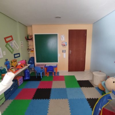 Apartamentos com 100m², 3 quartos, 1 suíte, 1 garagem, no bairro Capoeiras em Florianópolis