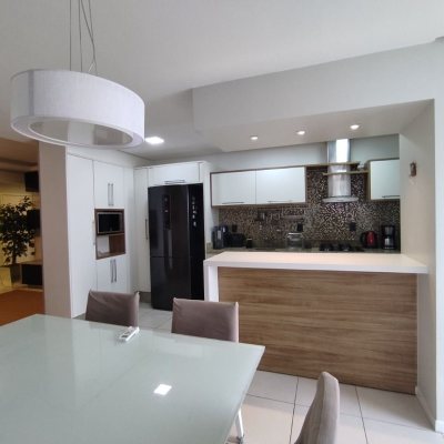 Apartamentos com 100m², 3 quartos, 1 suíte, 1 garagem, no bairro Capoeiras em Florianópolis