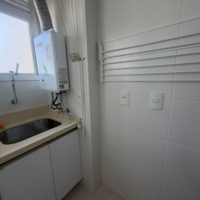Apartamentos com 78m², 3 quartos, 1 suíte, 1 garagem, no bairro Centro em Florianópolis