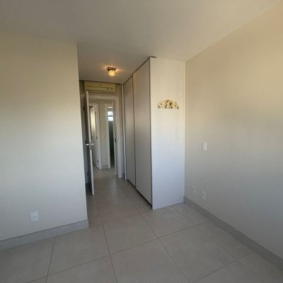 Apartamentos com 78m², 3 quartos, 1 suíte, 1 garagem, no bairro Centro em Florianópolis