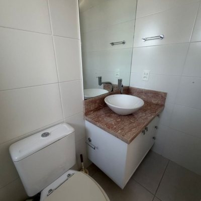 Apartamentos com 78m², 3 quartos, 1 suíte, 1 garagem, no bairro Centro em Florianópolis