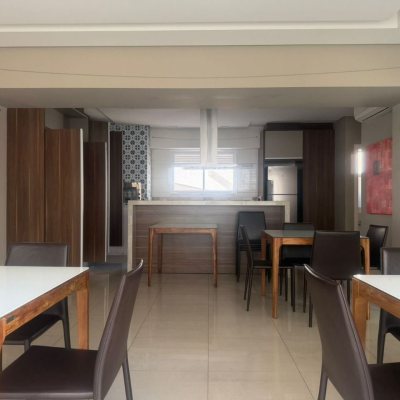 Apartamentos com 78m², 3 quartos, 1 suíte, 1 garagem, no bairro Centro em Florianópolis