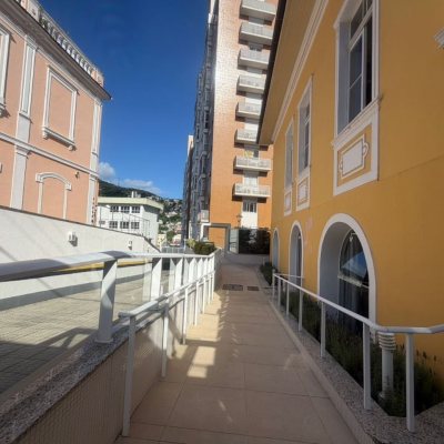 Apartamentos com 78m², 3 quartos, 1 suíte, 1 garagem, no bairro Centro em Florianópolis
