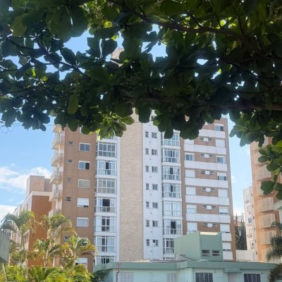 Apartamentos com 78m², 3 quartos, 1 suíte, 1 garagem, no bairro Centro em Florianópolis