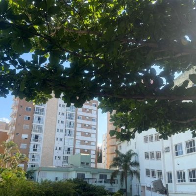 Apartamentos com 78m², 3 quartos, 1 suíte, 1 garagem, no bairro Centro em Florianópolis