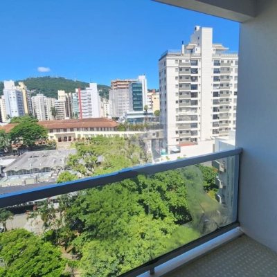 Apartamentos com 117m², 2 quartos, 1 suíte, no bairro Centro em Florianópolis