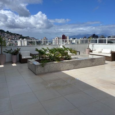 Apartamentos com 49m², 1 quarto, 1 garagem, no bairro Centro em Florianópolis