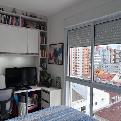 Apartamentos com 49m², 1 quarto, 1 garagem, no bairro Centro em Florianópolis