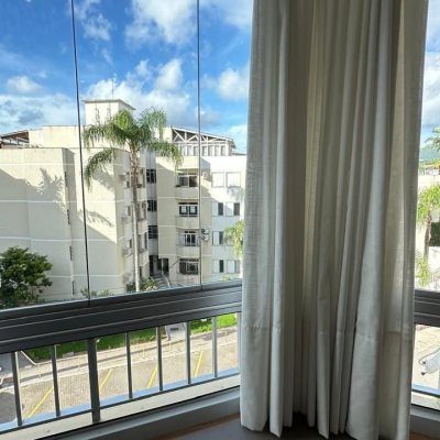 Apartamentos com 96m², 3 quartos, 1 suíte, 1 garagem, no bairro Trindade em Florianópolis