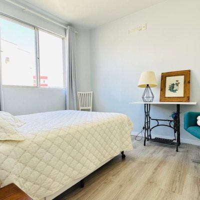 Apartamentos com 96m², 3 quartos, 1 suíte, 1 garagem, no bairro Trindade em Florianópolis