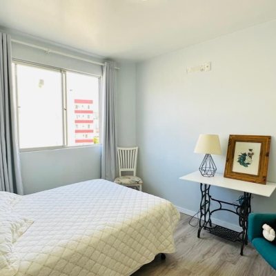 Apartamentos com 96m², 3 quartos, 1 suíte, 1 garagem, no bairro Trindade em Florianópolis