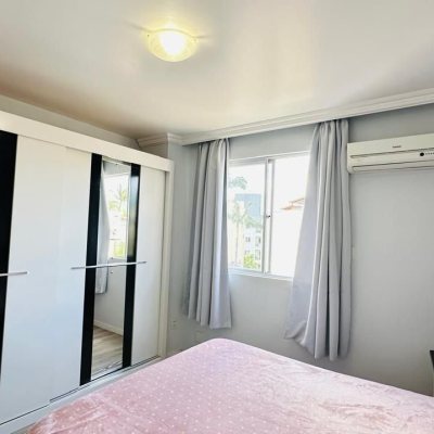 Apartamentos com 96m², 3 quartos, 1 suíte, 1 garagem, no bairro Trindade em Florianópolis