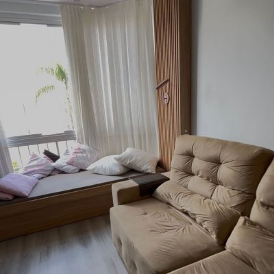 Apartamentos com 96m², 3 quartos, 1 suíte, 1 garagem, no bairro Trindade em Florianópolis