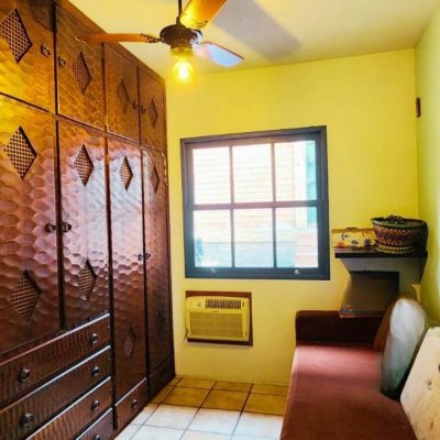 Sobrado Residencial com 180m², 5 quartos (sendo 1 suíte), 2 garagens, no bairro Ribeirão Da Ilha em Florianópolis