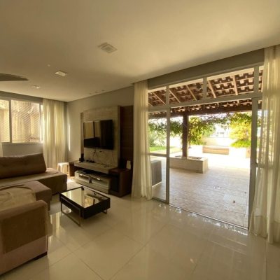 Cobertura com 501m², 4 quartos, 3 suítes, 3 garagens, no bairro Pantanal em Florianópolis