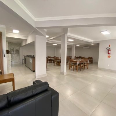 Cobertura com 501m², 4 quartos, 3 suítes, 3 garagens, no bairro Pantanal em Florianópolis