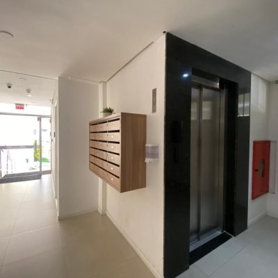 Cobertura com 501m², 4 quartos, 3 suítes, 3 garagens, no bairro Pantanal em Florianópolis