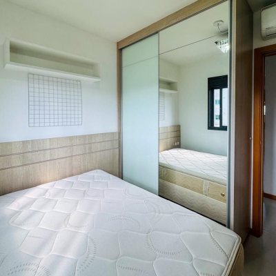 Apartamentos com 83m², 3 quartos, 1 suíte, 2 garagens, no bairro Agronômica em Florianópolis