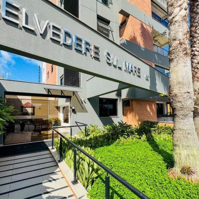 Apartamentos com 83m², 3 quartos, 1 suíte, 2 garagens, no bairro Agronômica em Florianópolis