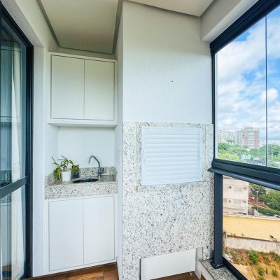 Apartamentos com 83m², 3 quartos, 1 suíte, 2 garagens, no bairro Agronômica em Florianópolis