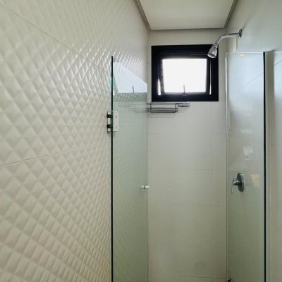 Apartamentos com 83m², 3 quartos, 1 suíte, 2 garagens, no bairro Agronômica em Florianópolis