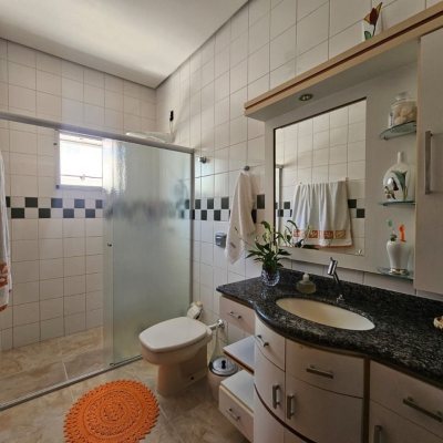 Casa Residencial com 90m², 2 quartos, 2 garagens, no bairro Jardim Cidade De Florianópolis em São José