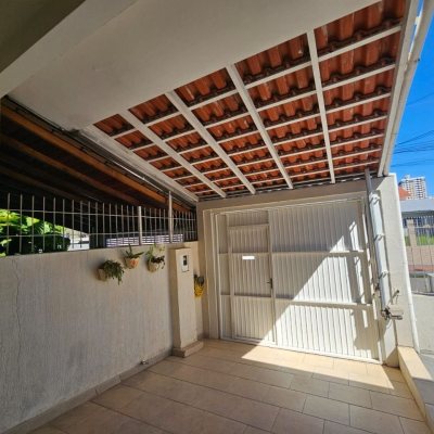 Casa Residencial com 90m², 2 quartos, 2 garagens, no bairro Jardim Cidade De Florianópolis em São José