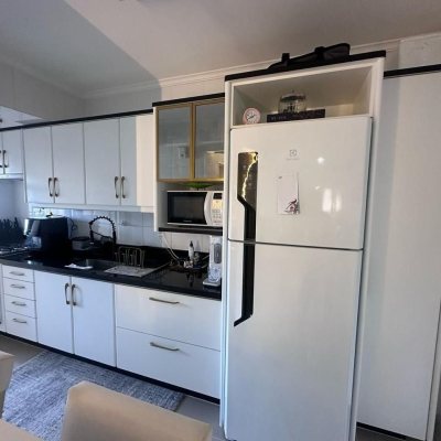Apartamentos com 114m², 3 quartos, 1 suíte, 2 garagens, no bairro Coqueiros em Florianópolis
