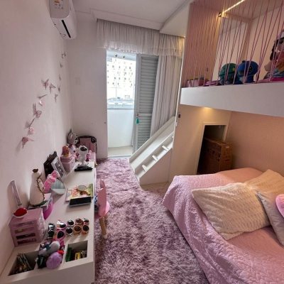 Apartamentos com 114m², 3 quartos, 1 suíte, 2 garagens, no bairro Coqueiros em Florianópolis