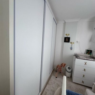 Apartamentos com 114m², 3 quartos, 1 suíte, 2 garagens, no bairro Coqueiros em Florianópolis